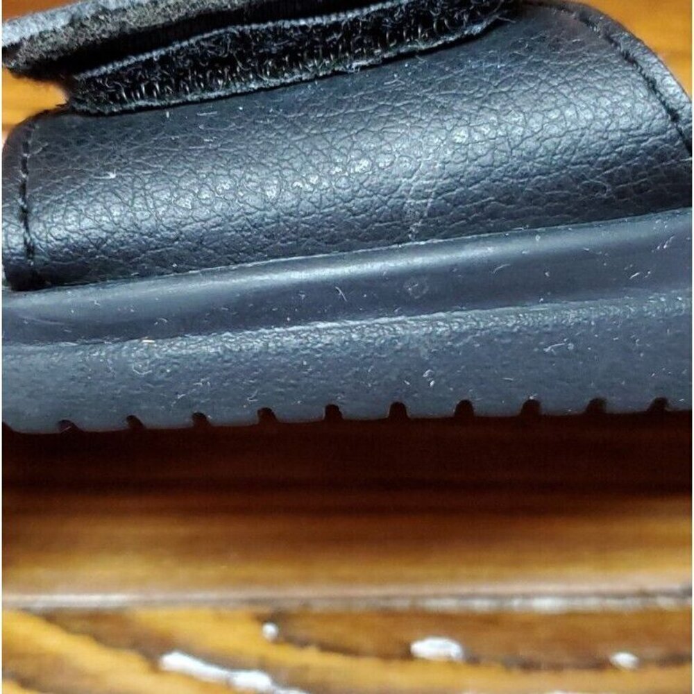 Kids Size 11 Reebok Slides - Picture 9 of 9